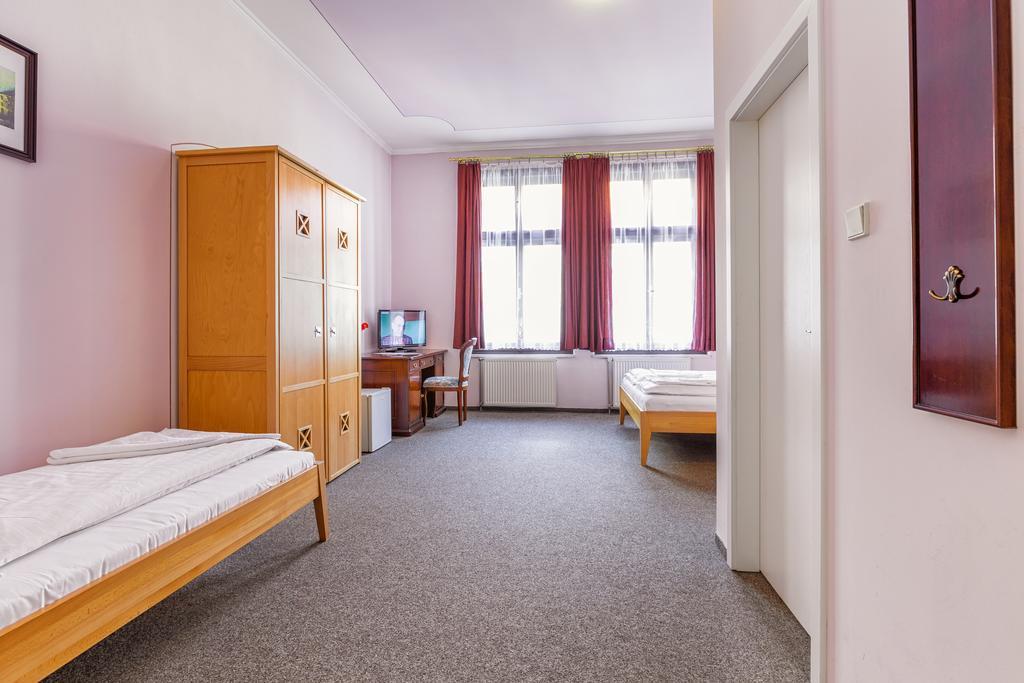 Hotel U Salzmannu Пилзен Екстериор снимка
