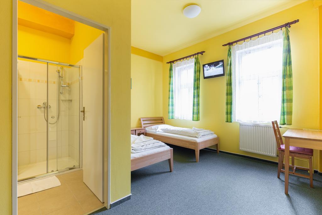Hotel U Salzmannu Пилзен Екстериор снимка