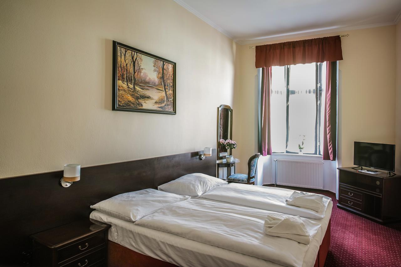 Hotel U Salzmannu Пилзен Екстериор снимка